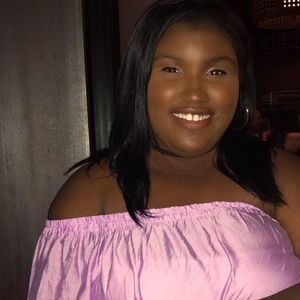 Meet your Posher, Kendra